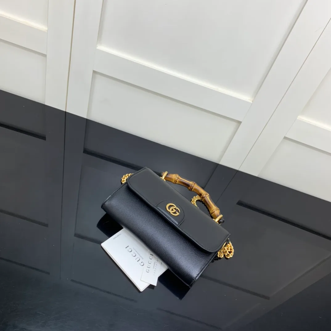 Women's Classic Handbags GUCCI 18262423