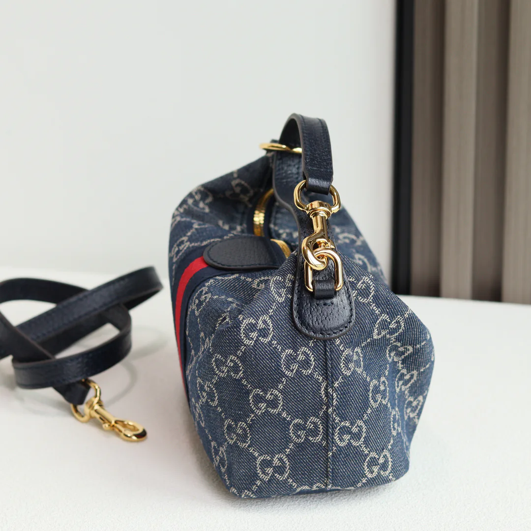 Women's Classic Handbags GUCCI 17947483