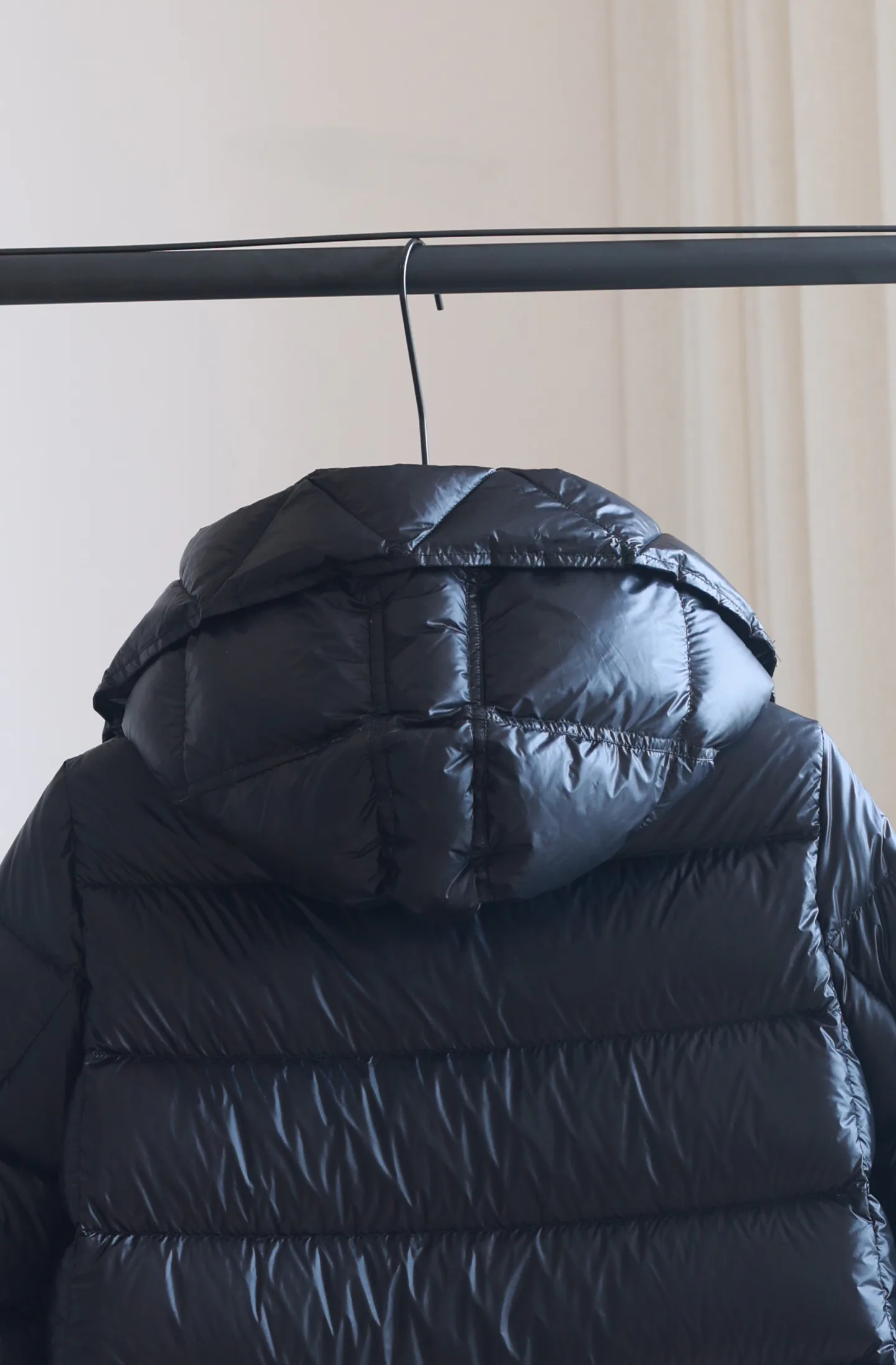 Women's Jackets And Down Jackets MONCLER 18184498
