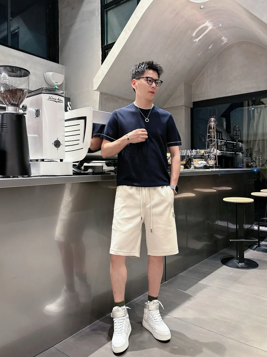 Men's Shorts MONCLER 17468341