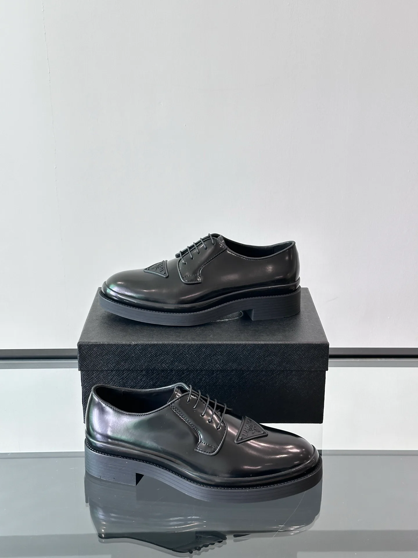 Men's Loafers And Dress Shoes PRADA 17715979
