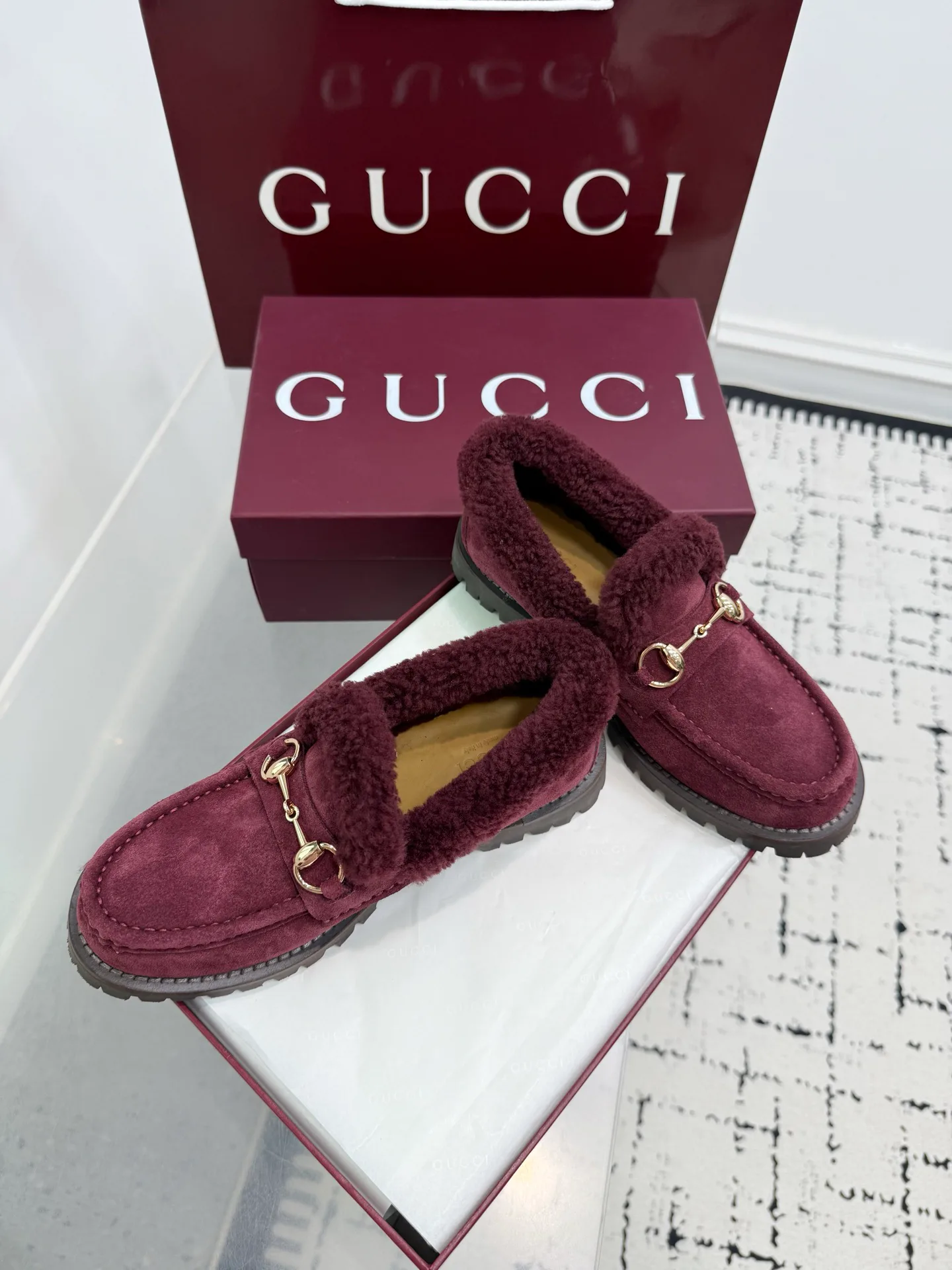Women's Loafers And Moccasins GUCCI 18393492