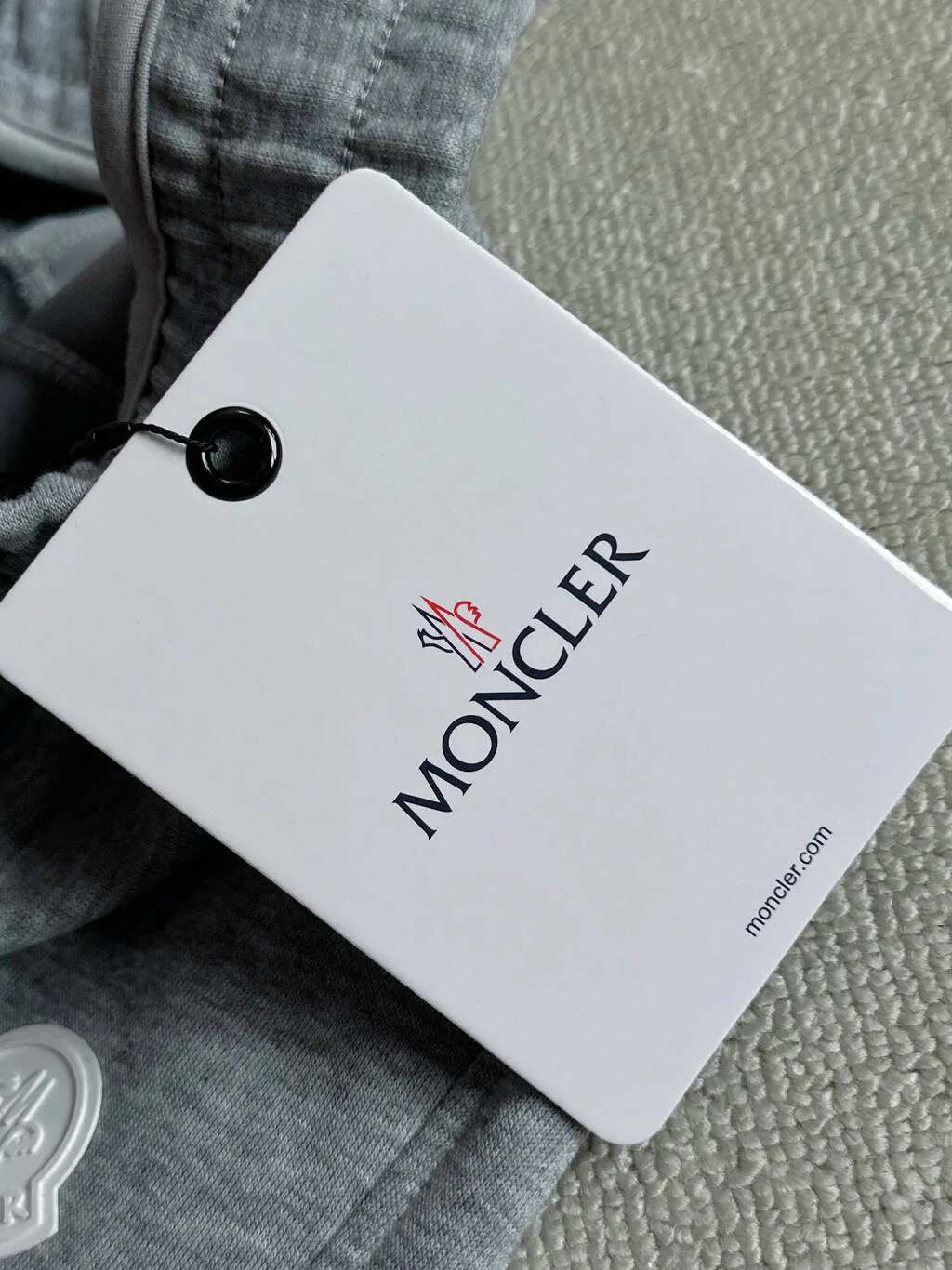Men's Trousers MONCLER 18069073