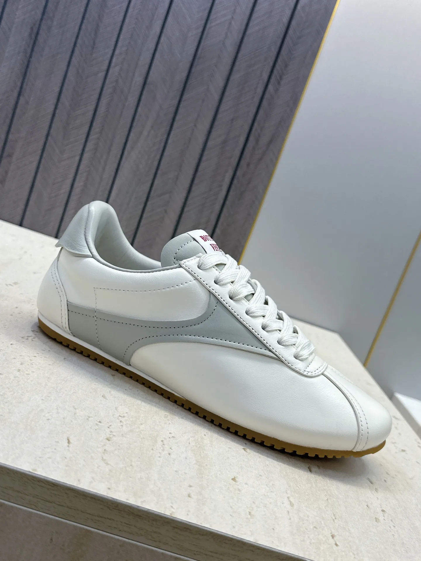 Women's Sneakers BOTTEGA VENETA 17861783