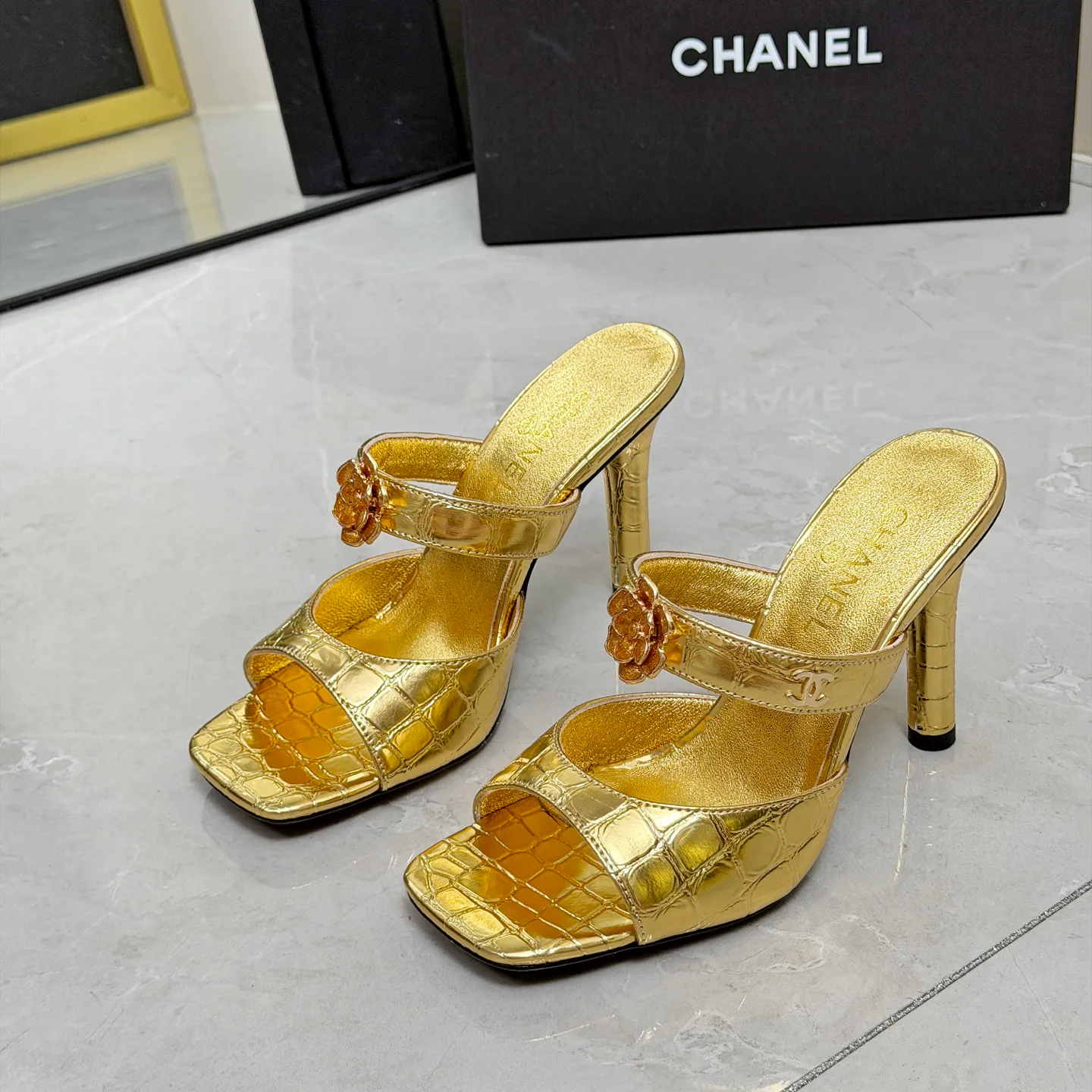 Women's Open-Toe Sandals CHANEL 17335030