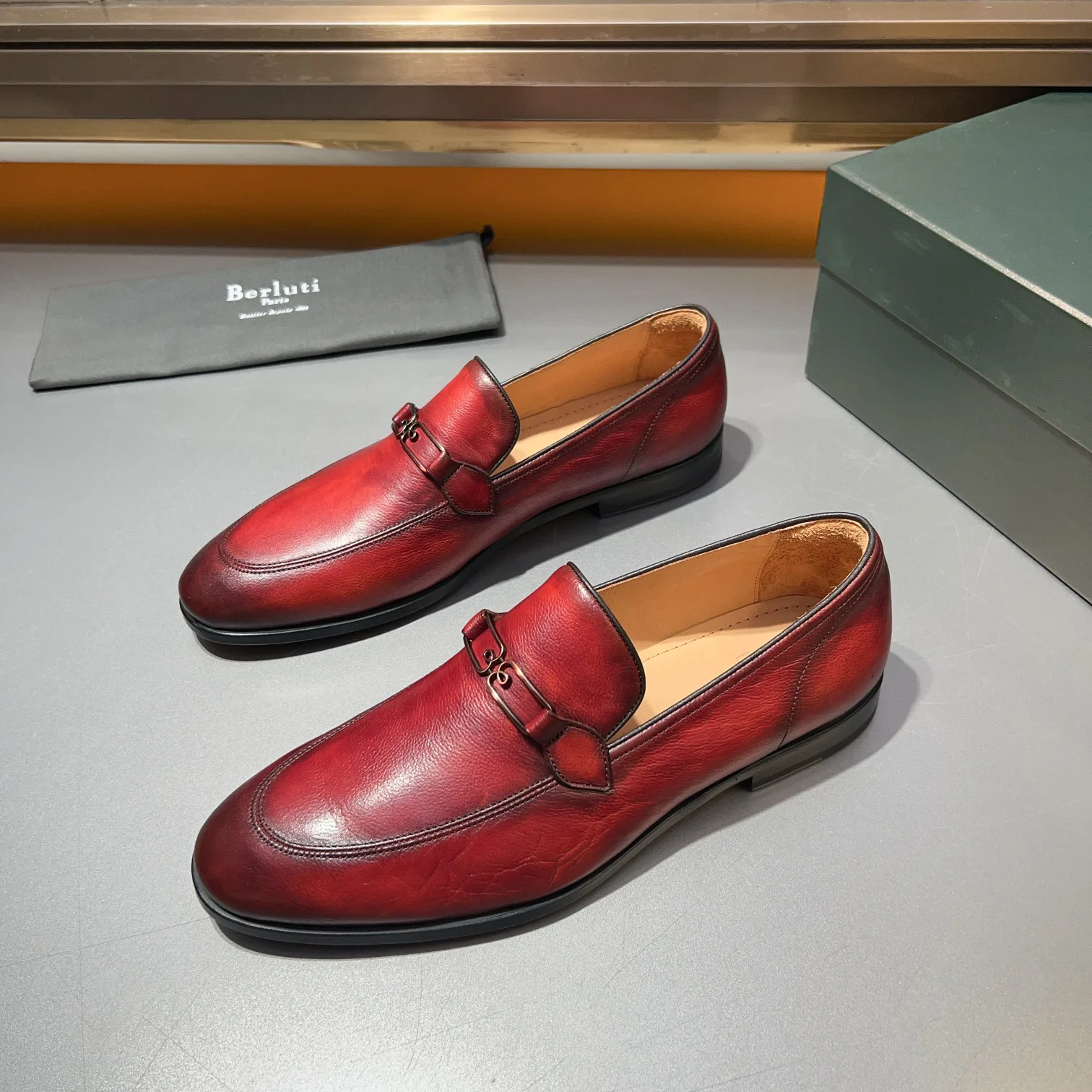 Men's Loafers And Dress Shoes BERLUTI 17955321