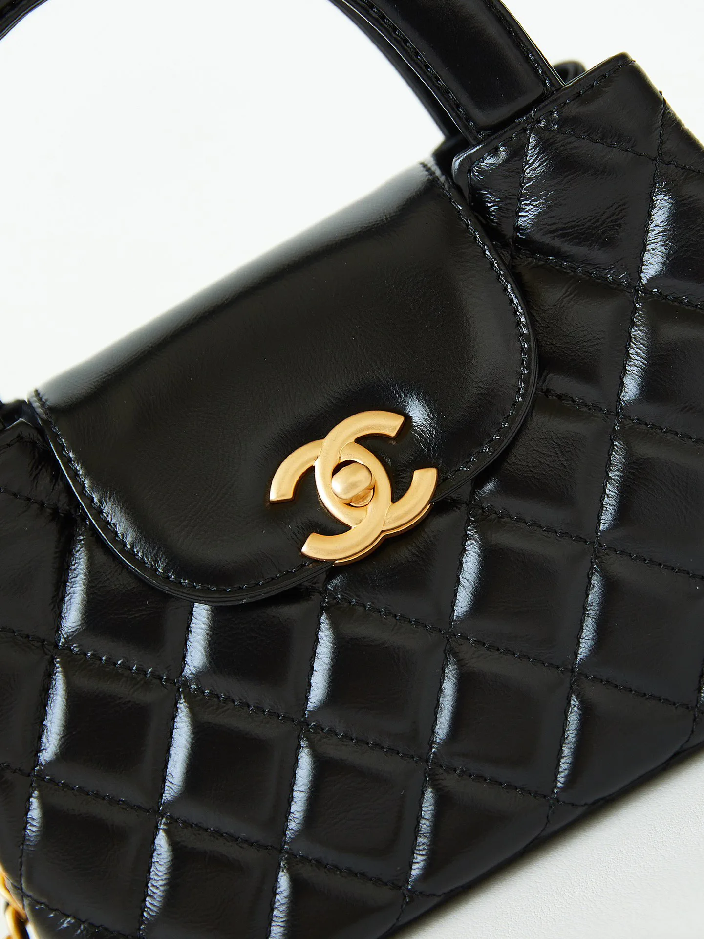 Women's Classic Handbags CHANEL 18065711