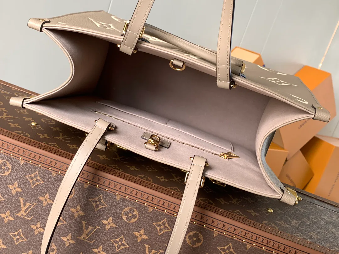 Women's Classic Handbags LOUIS VUITTON 18148126