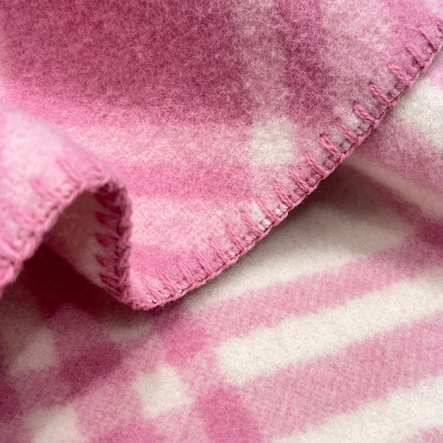 Scarves BURBERRY 17945329