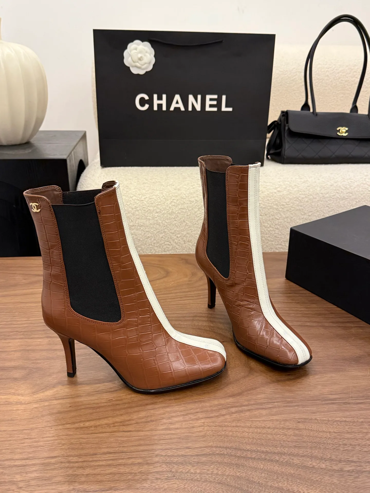 Women's Booties CHANEL 17905686