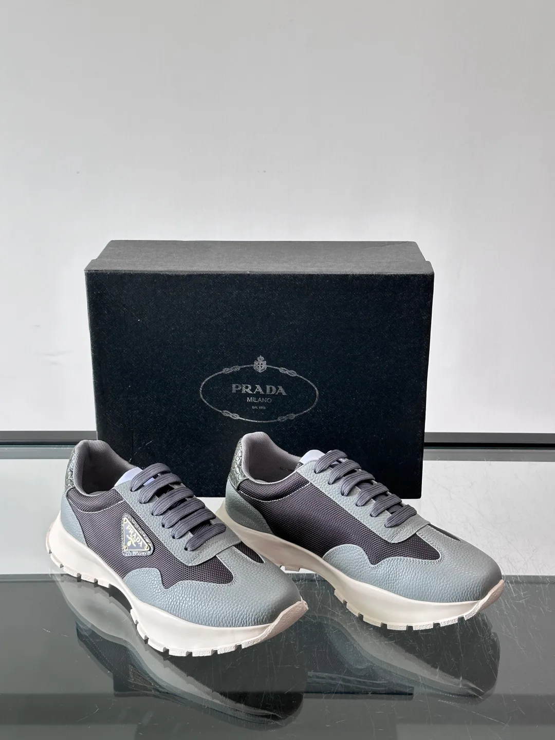 Men's Sneakers PRADA 17859570