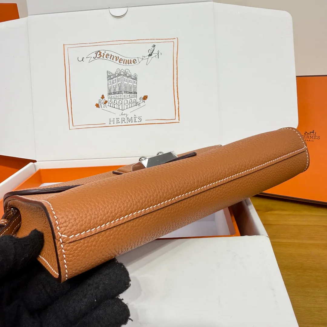 Women's Clutches HERMES 18077368