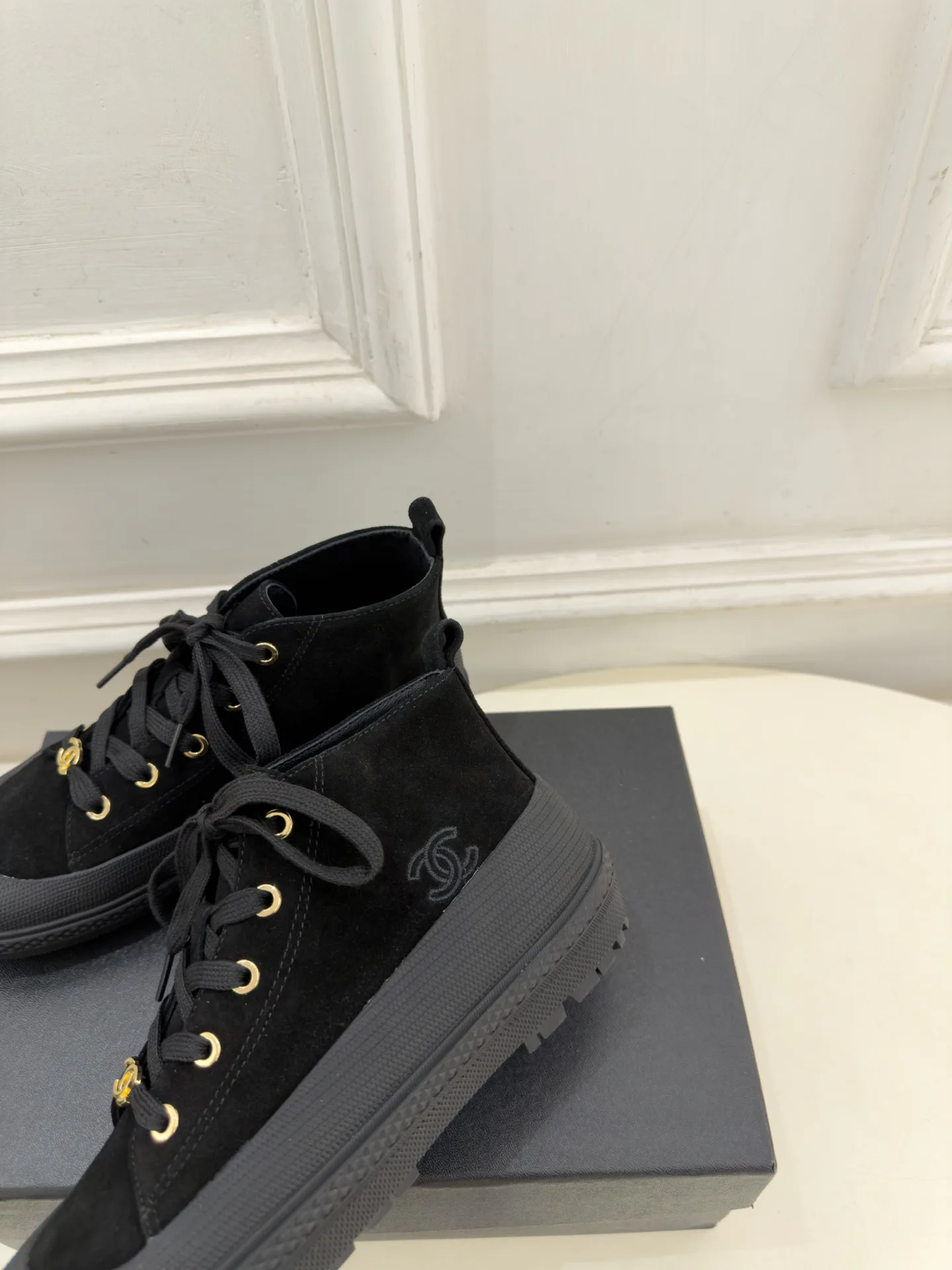 Women's Sneakers CHANEL 18346897