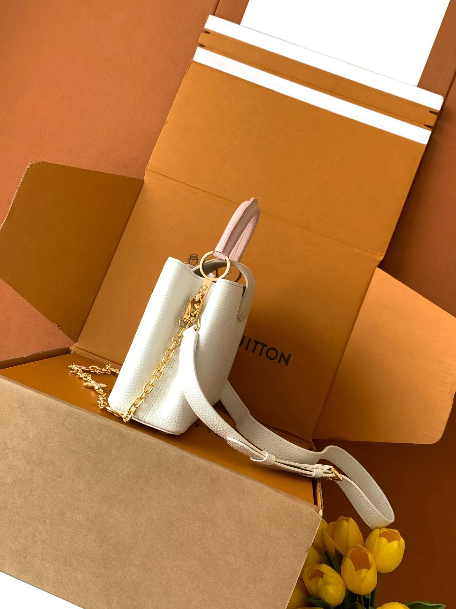 Women's Classic Handbags LOUIS VUITTON 18520993