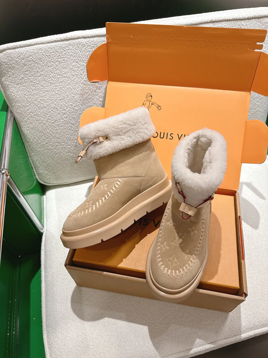 Women's Ugg Boots LOUIS VUITTON 18152822