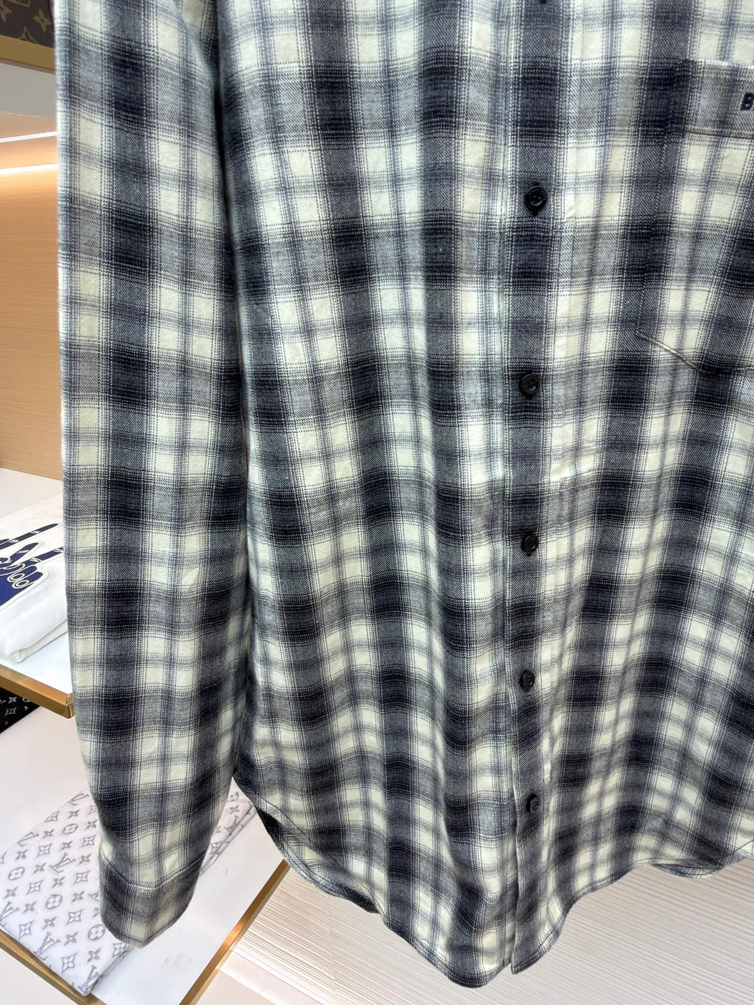 Men's Shirts BALENCIAGA 18359695