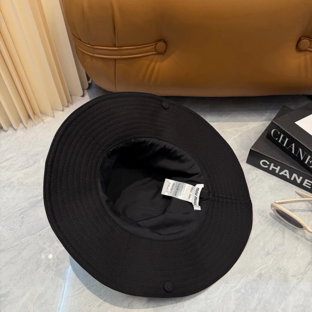 Hats MIU MIU 17701955