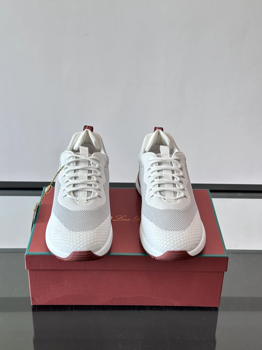 Men's Sneakers LORO PIANA 18265126
