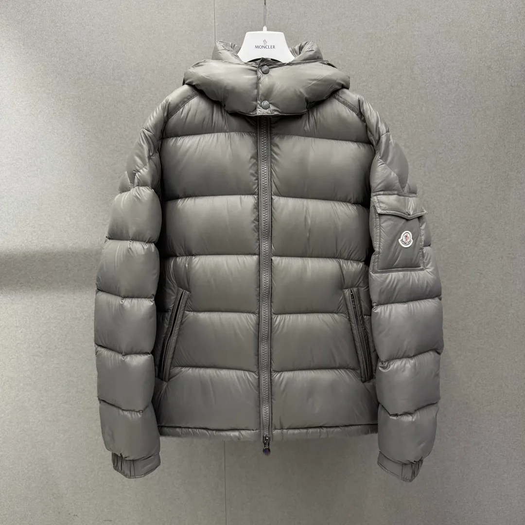 Men's Jackets And Down Jackets MONCLER 17391871