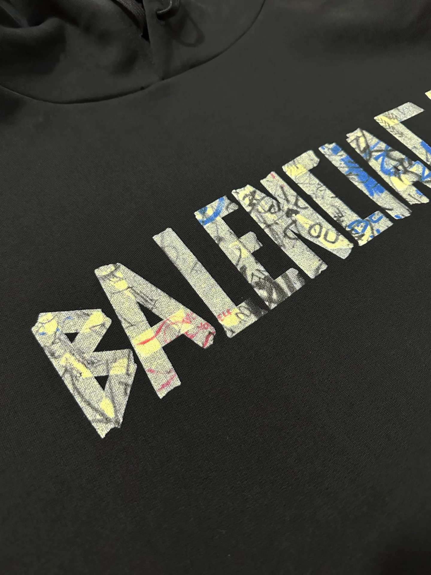 Men's Sweatshirts And Hoodies BALENCIAGA 18178812