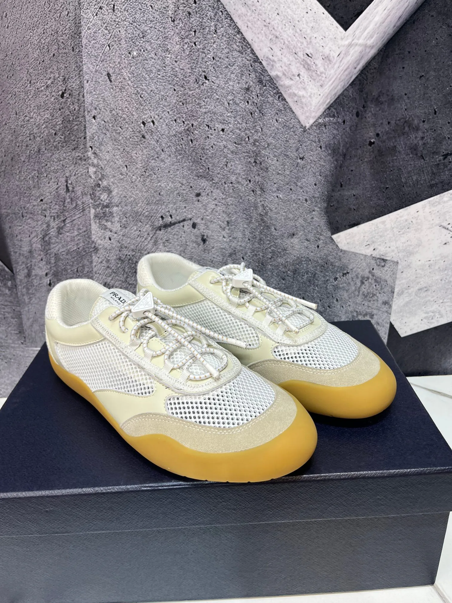 Men's Sneakers PRADA 17955455