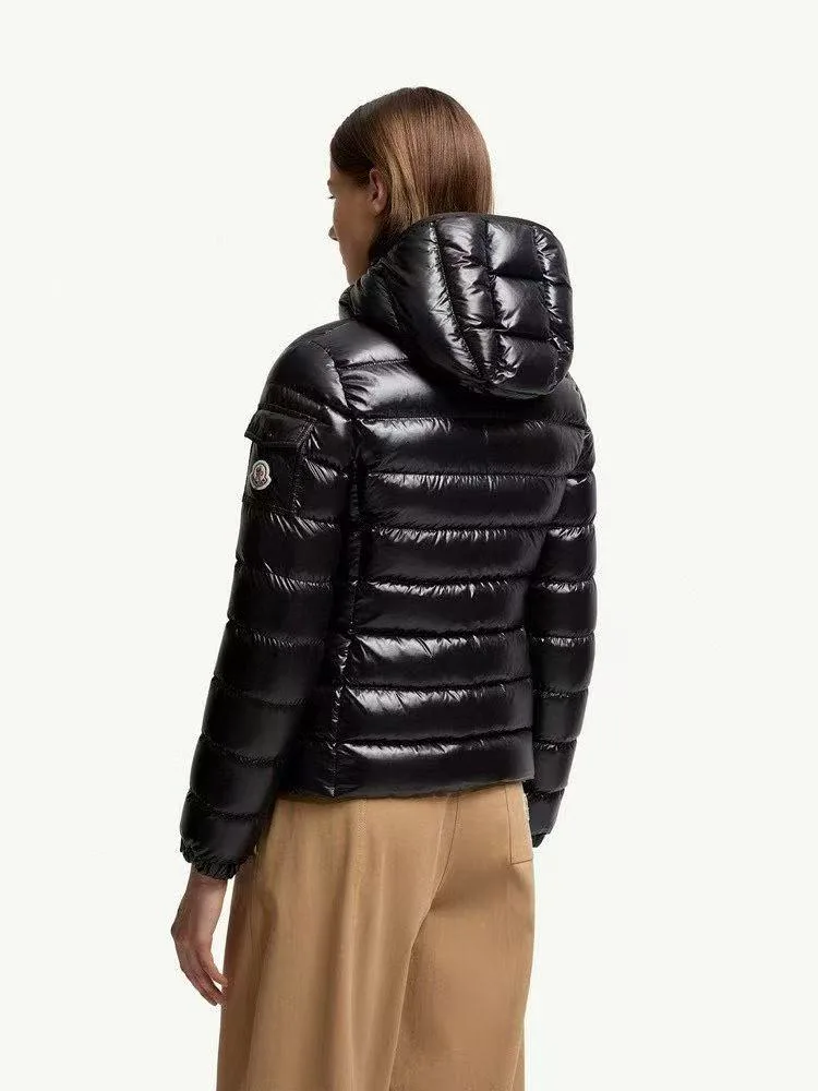 Women's Jackets And Down Jackets MONCLER 18204211