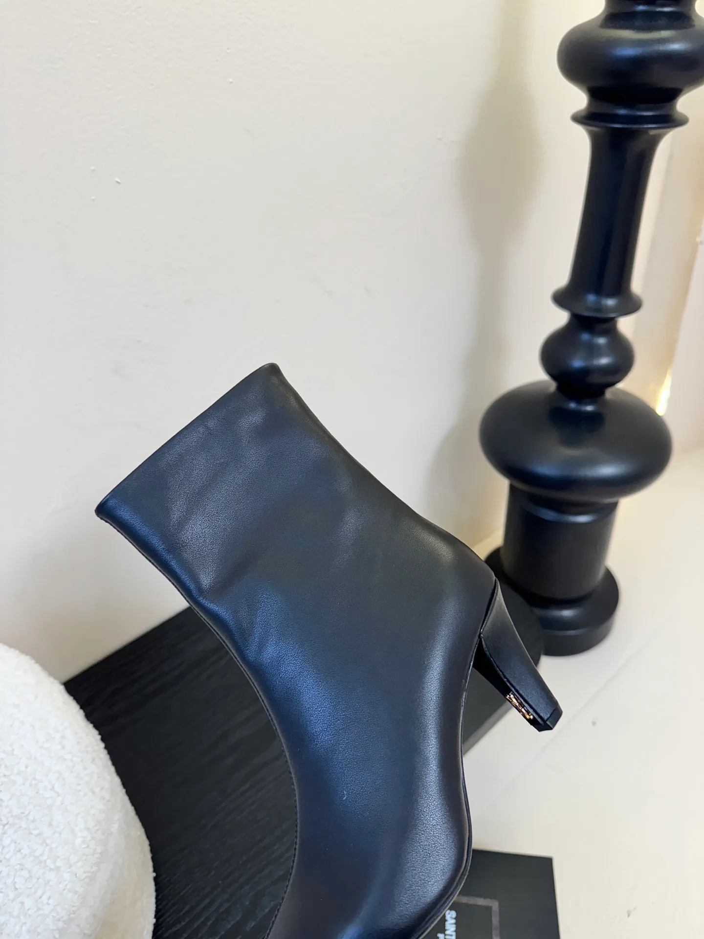 Women's Booties SAINT LAURENT 17802674