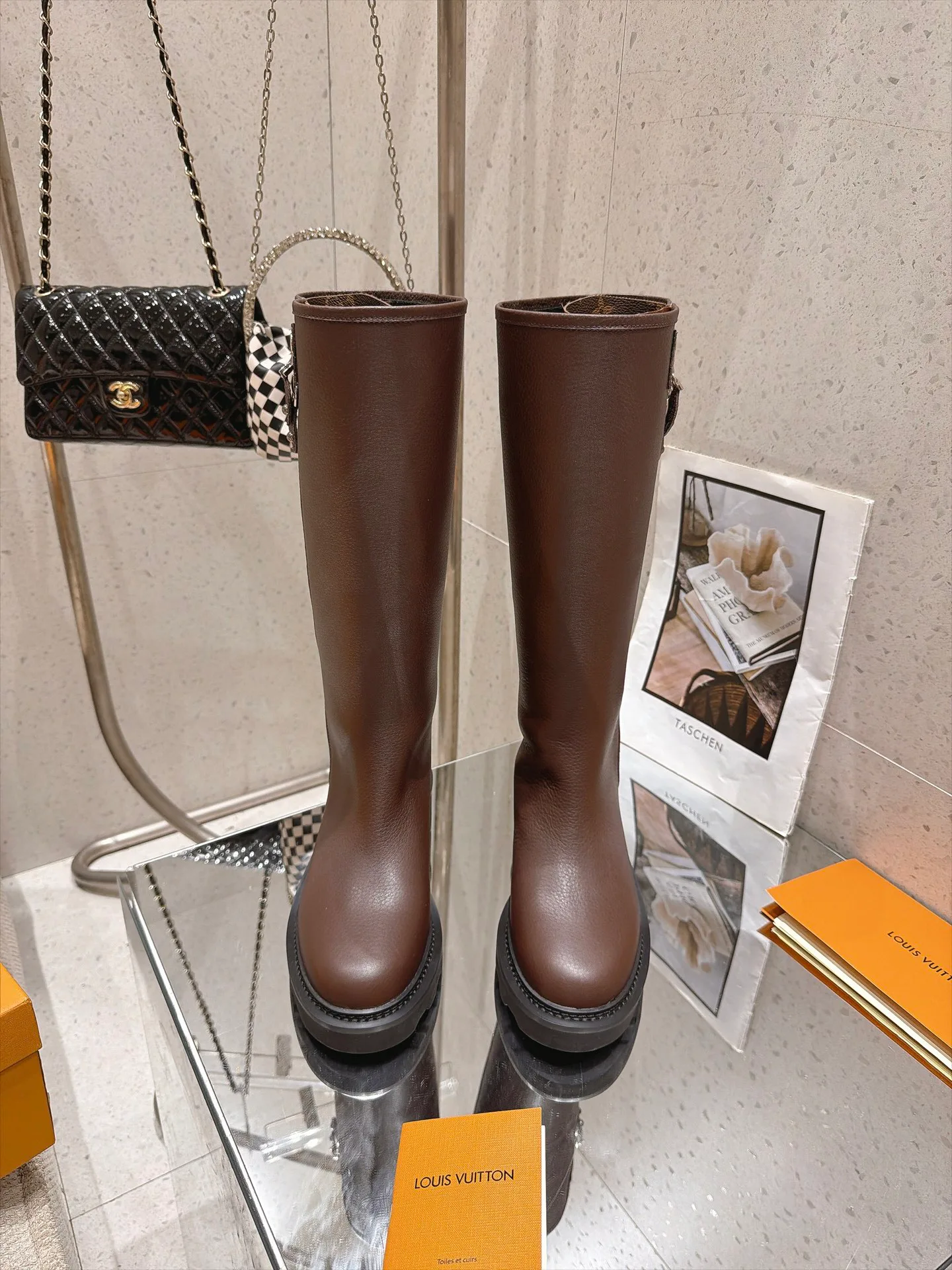 Women's Boots LOUIS VUITTON 18497774