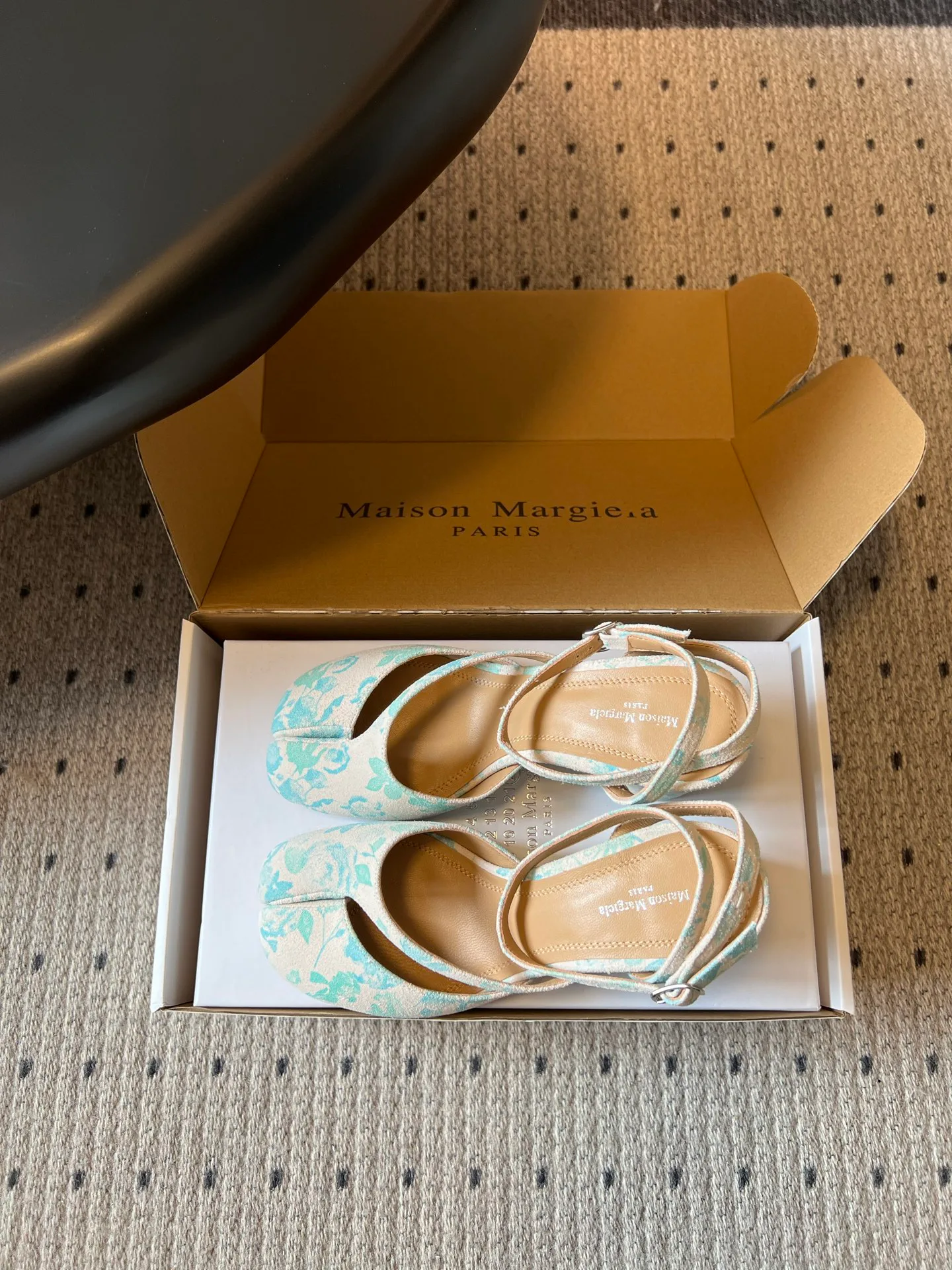 Women's Open-Toe Sandals MAISON MARGIELA 17686643