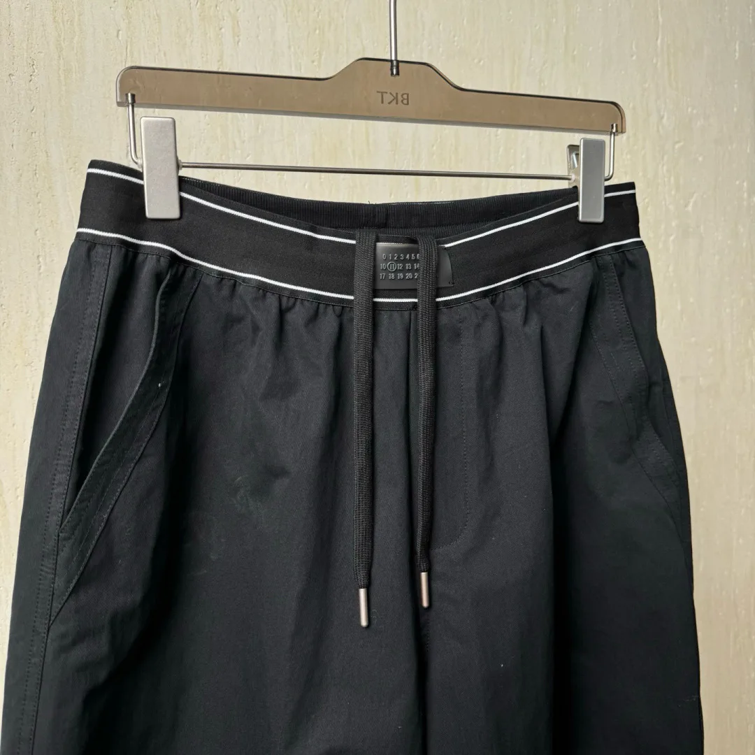 Men's Trousers MAISON MARGIELA 17902464