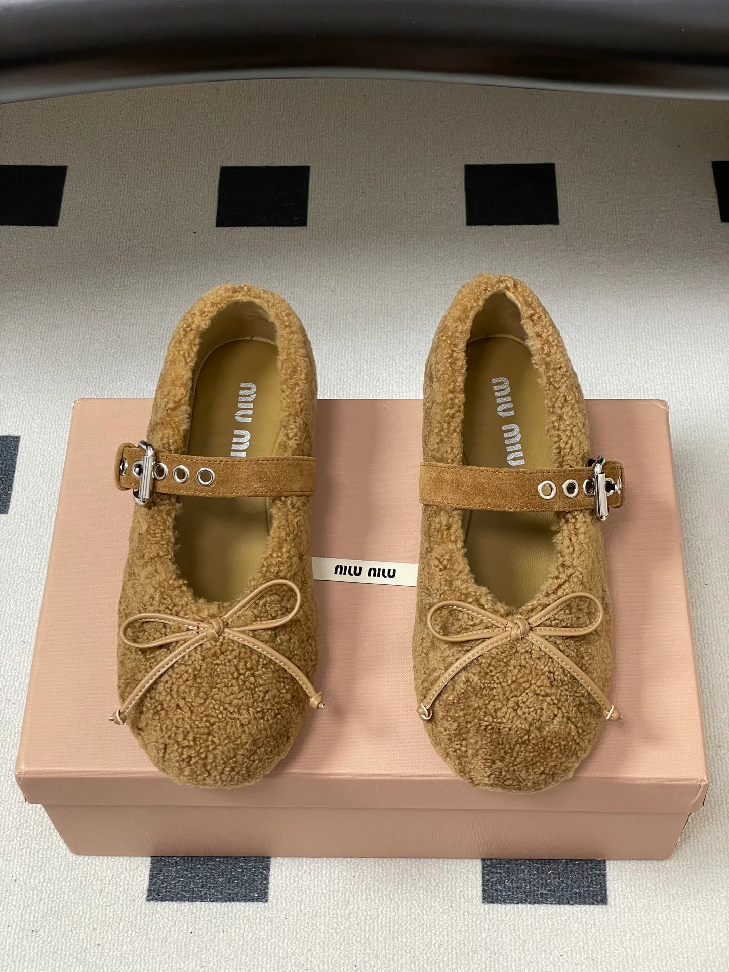 Women's Ballet Flats MIU MIU 18048981