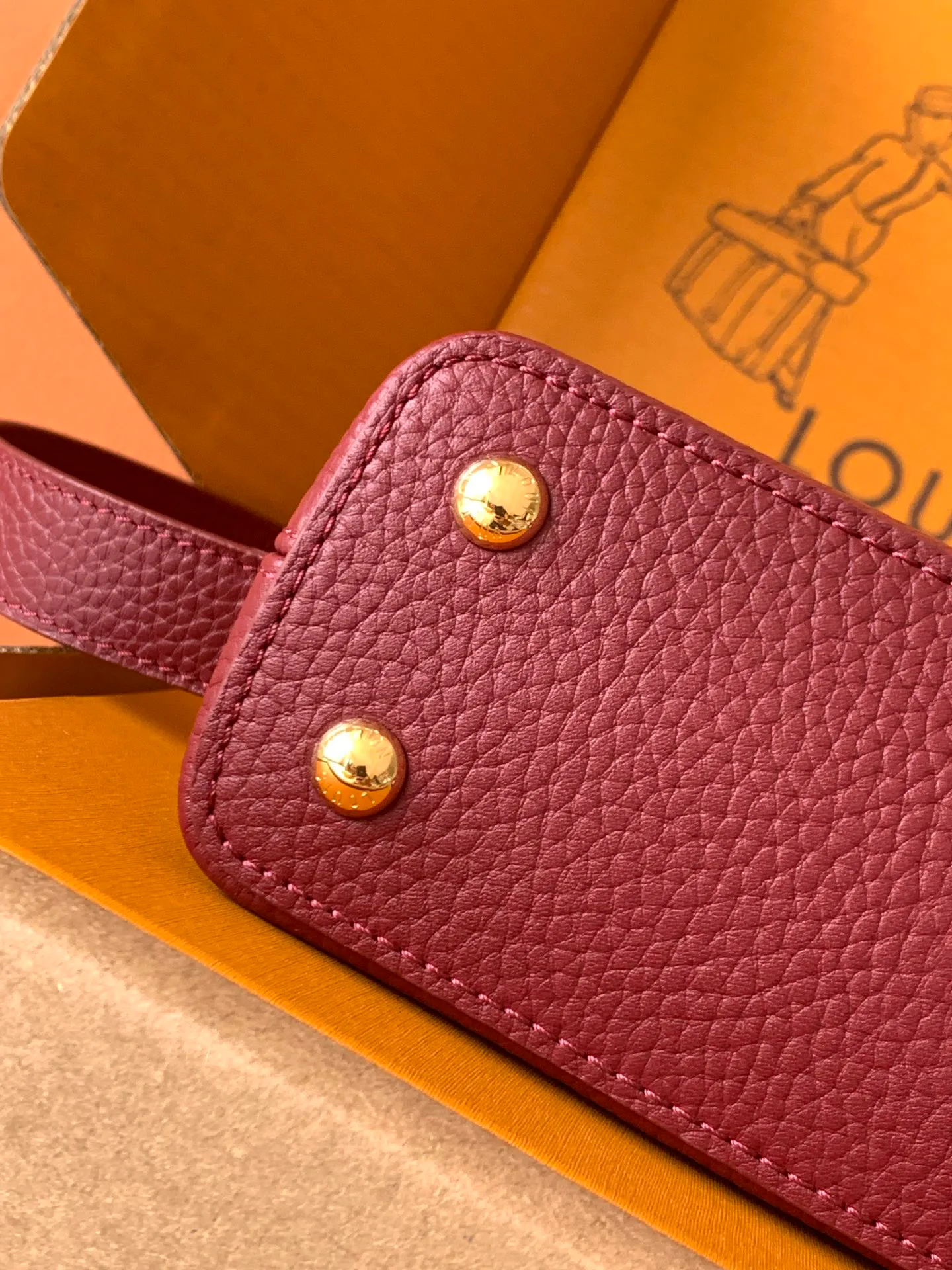 Women's Classic Handbags LOUIS VUITTON 18521008