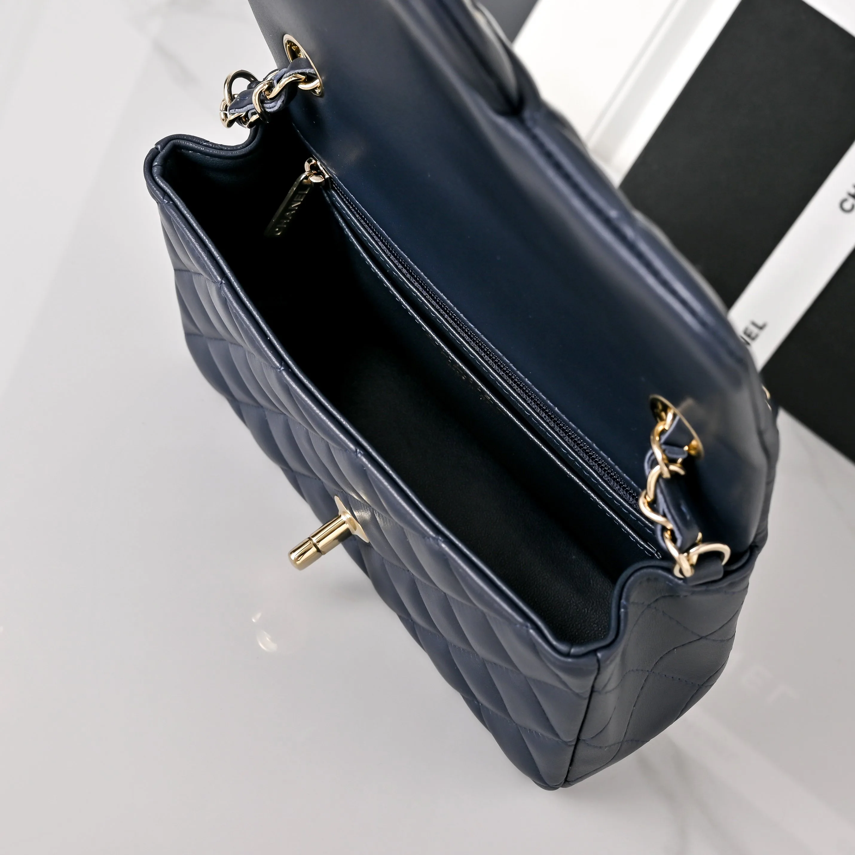Women's Classic Handbags CHANEL 18207678