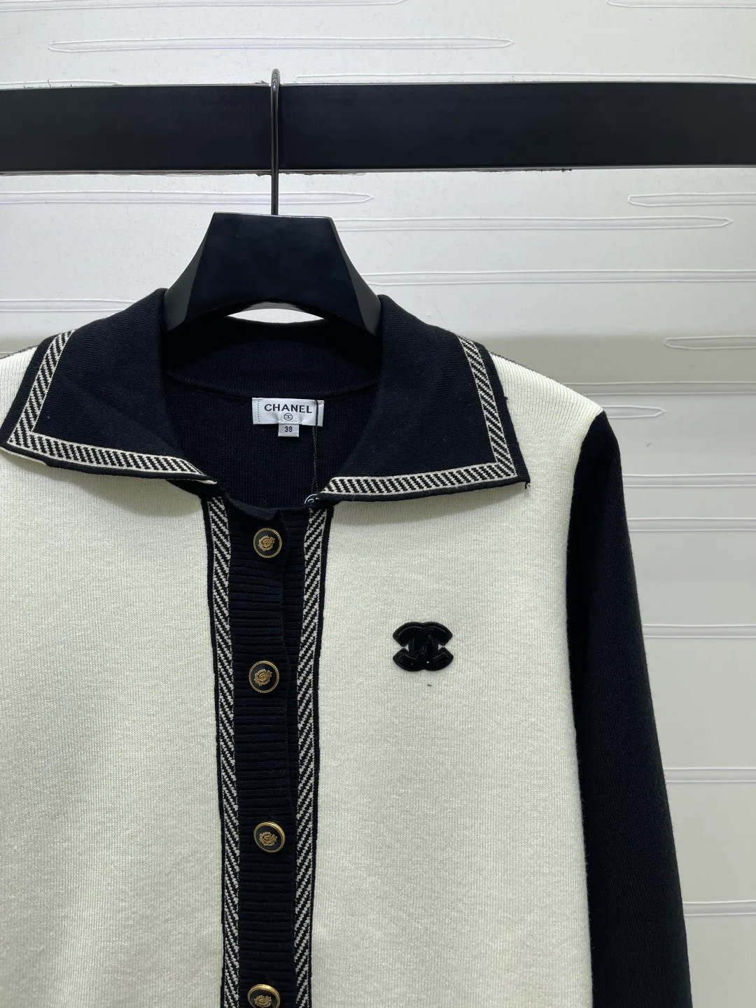Women's Jumpers And Sweaters CHANEL 18234183