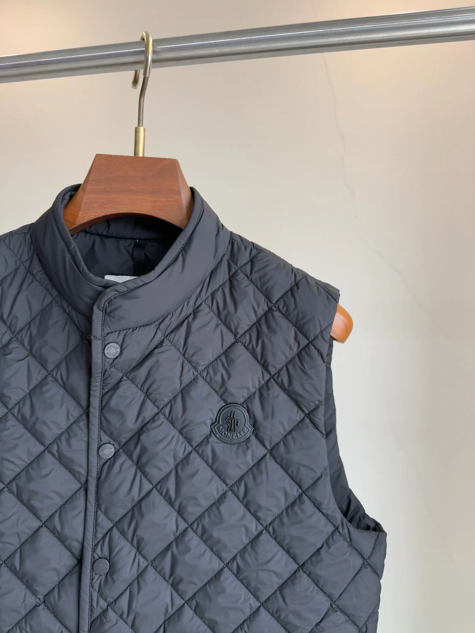 Men's Vests MONCLER 18355822