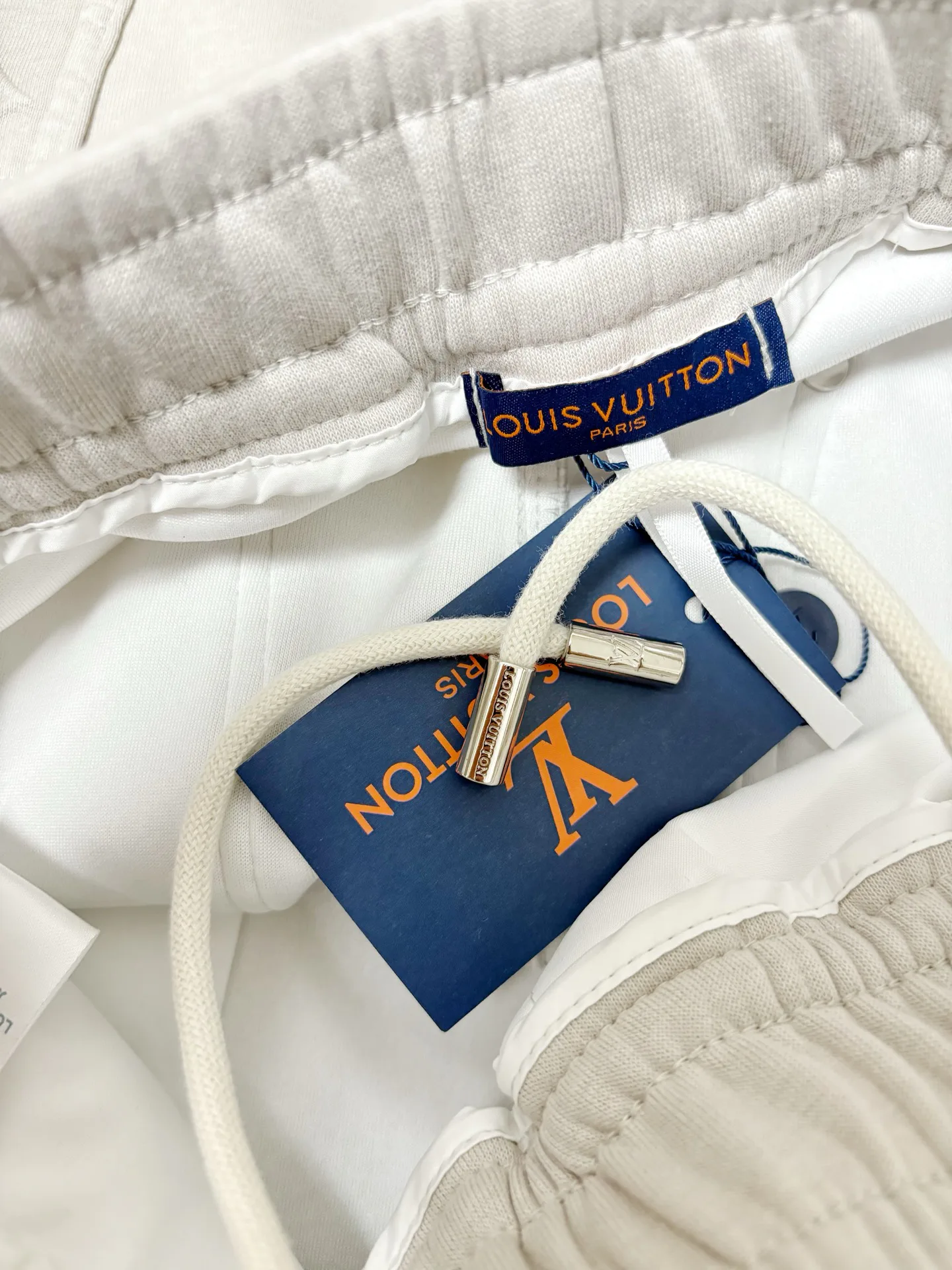 Men's Trousers LOUIS VUITTON 18179175