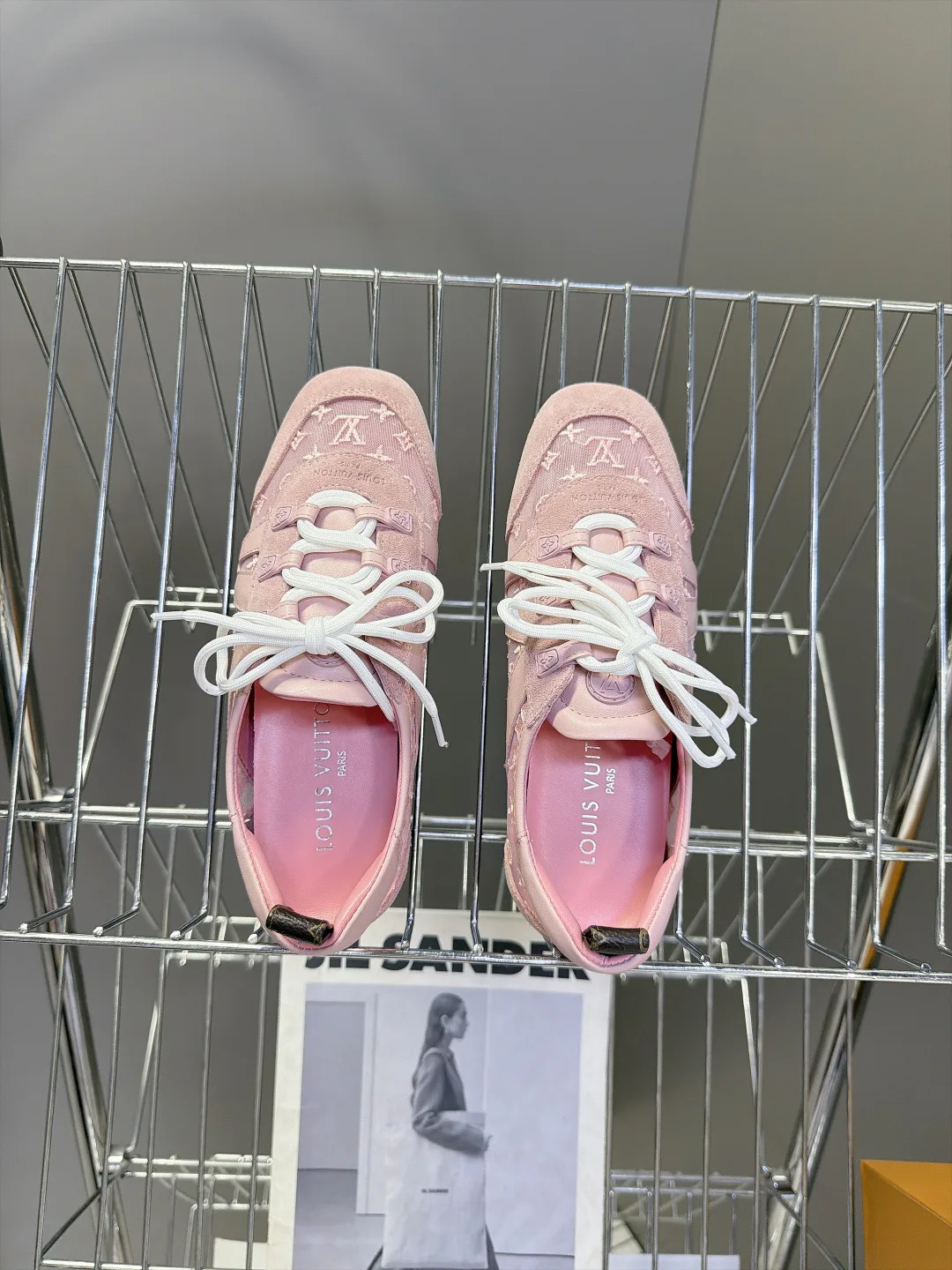 Women's Sneakers LOUIS VUITTON 18005463