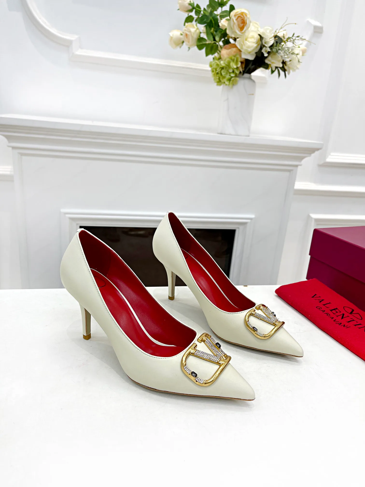 Women's Heels VALENTINO 17956844