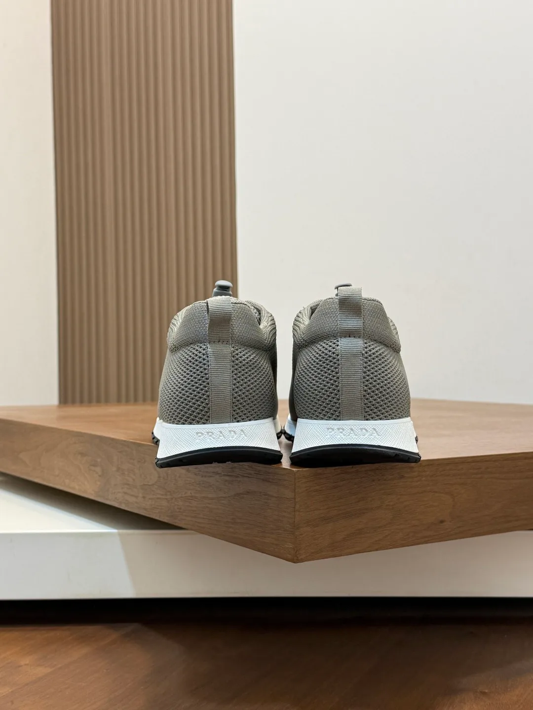 Men's Sneakers PRADA 18100373