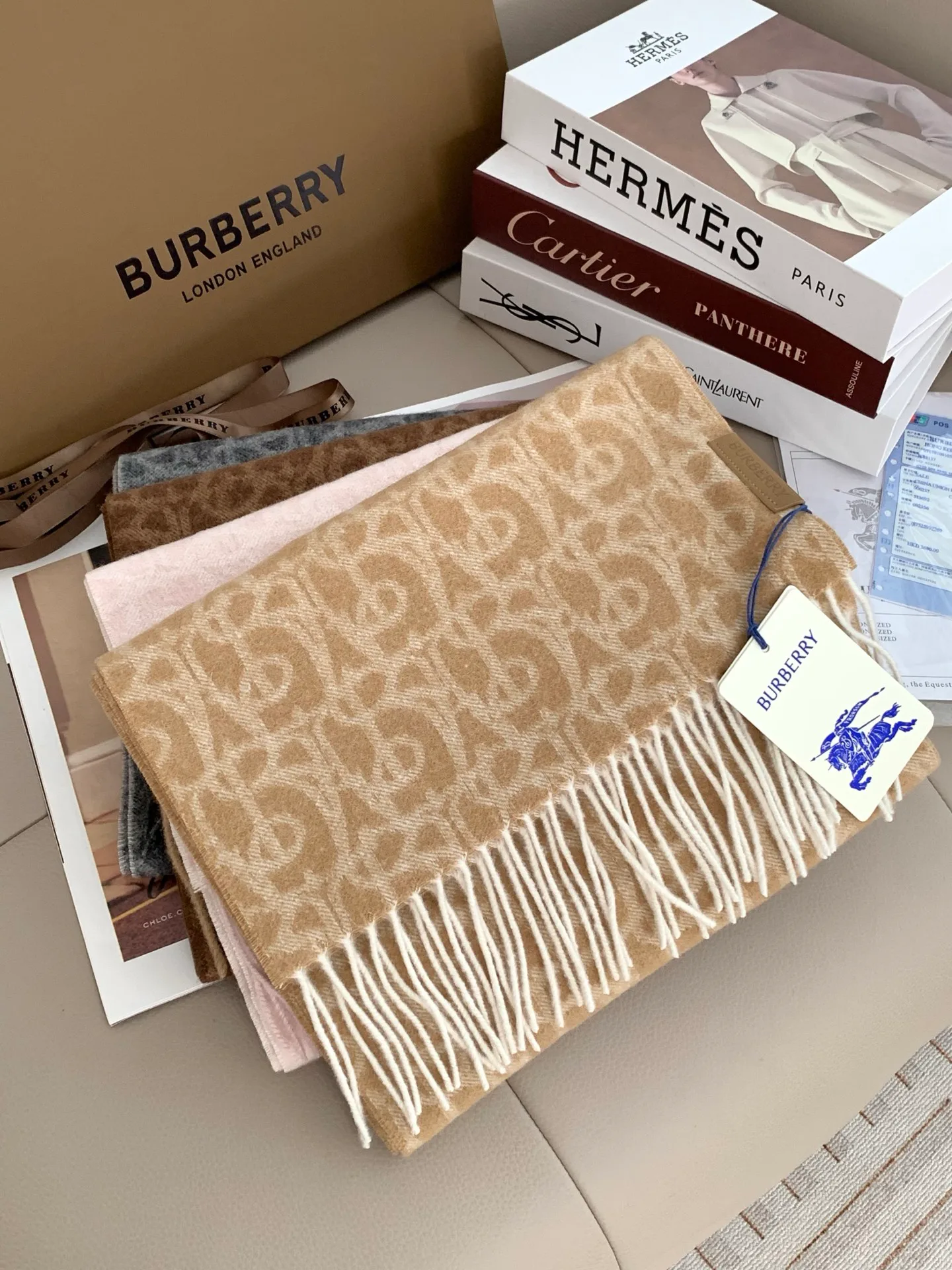 Scarves BURBERRY 18222529