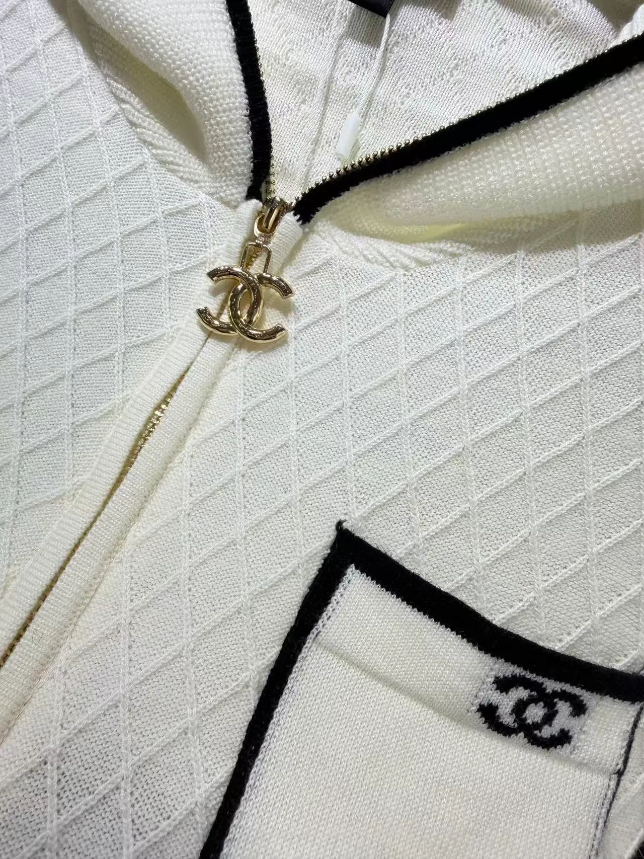 Women's Jumpers And Sweaters CHANEL 18145619
