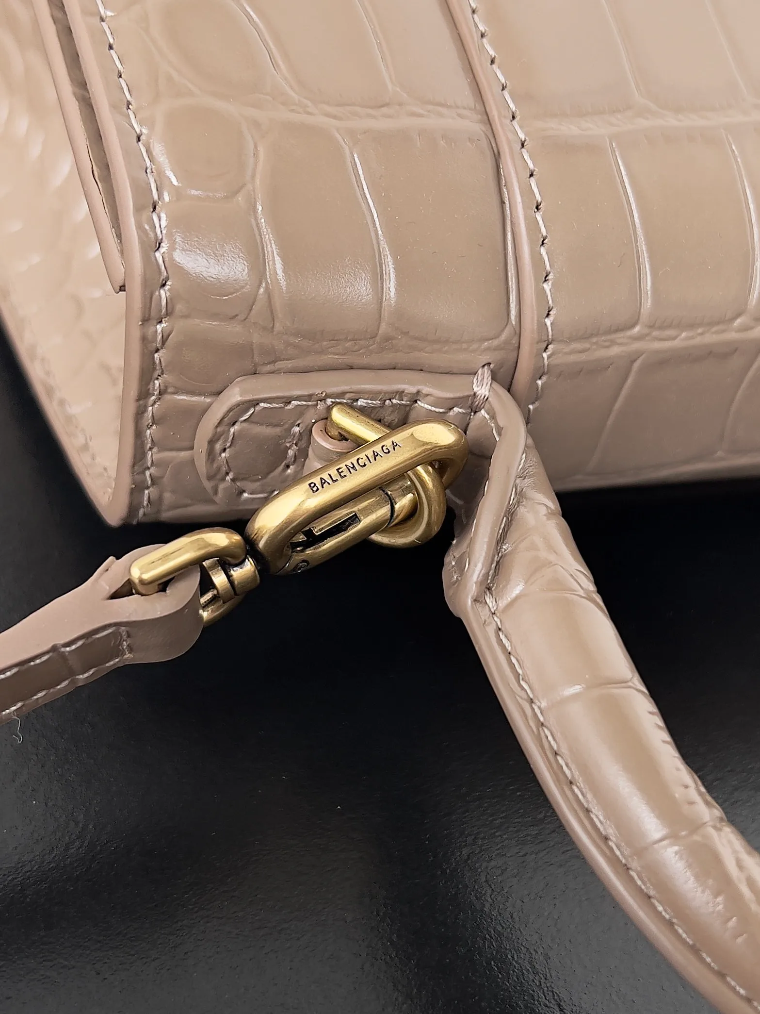 Классические Сумки Женские Balenciaga 18619527