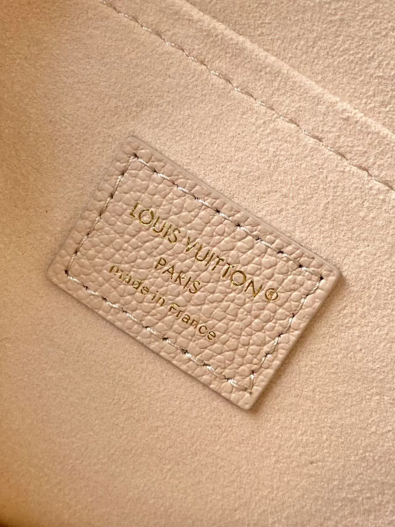 Классические Сумки Женские Louis Vuitton 18664432
