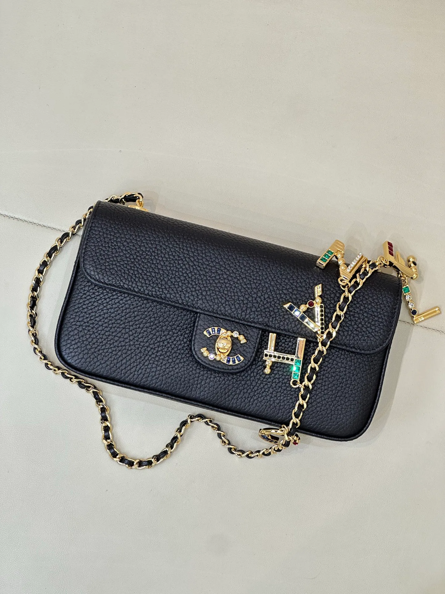 Women's Classic Handbags CHANEL 17376084