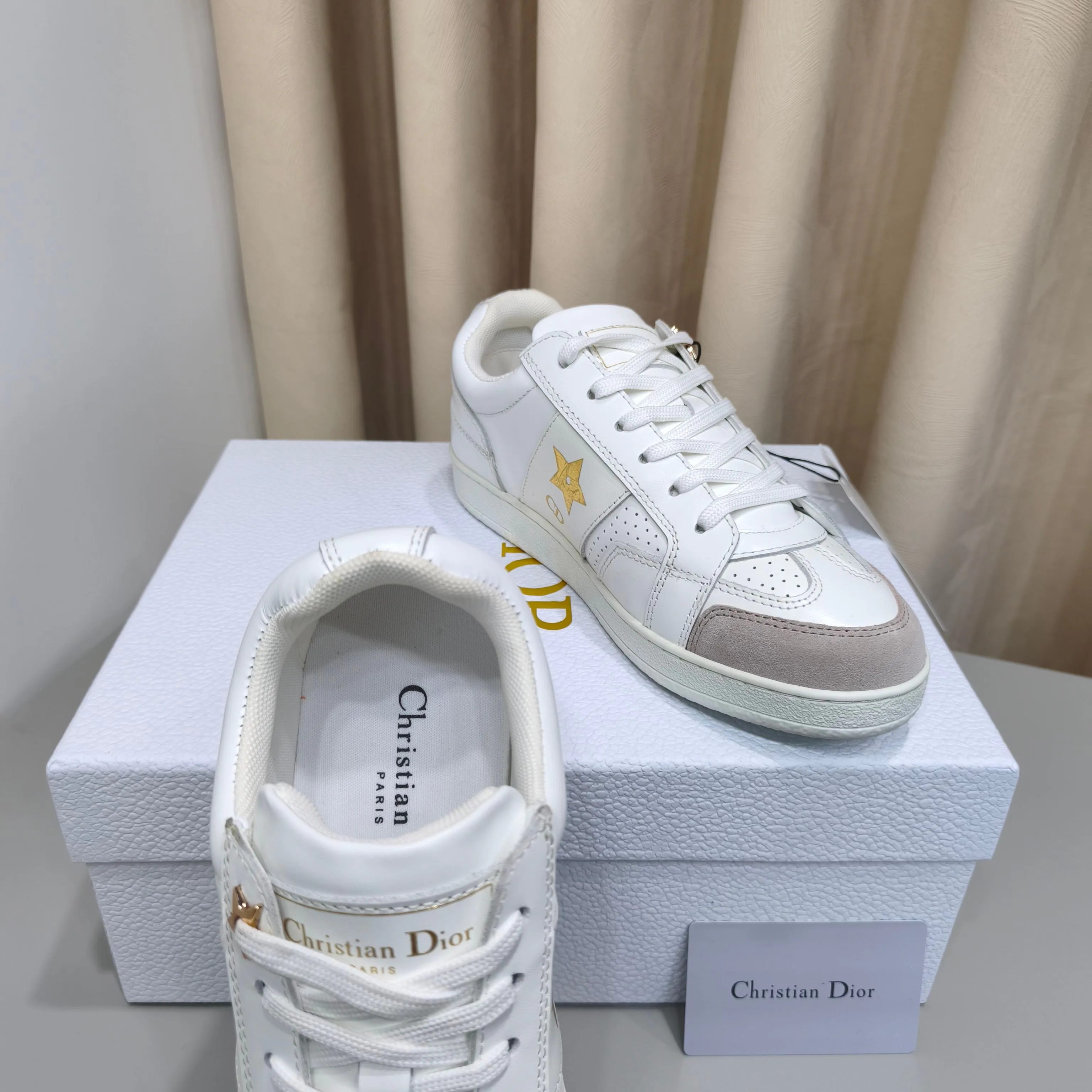 Women's Sneakers CHRISTIAN DIOR 17988722