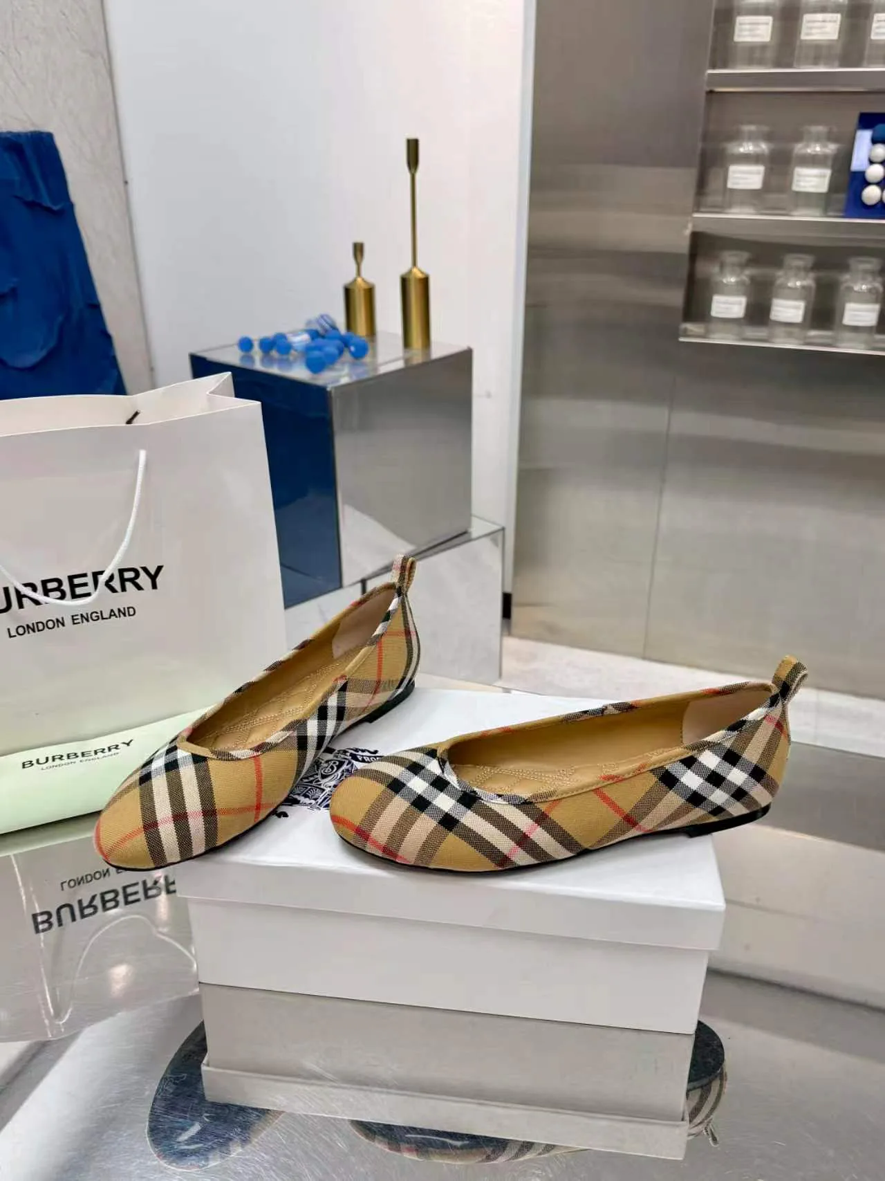 Women's Ballet Flats BURBERRY 17411401
