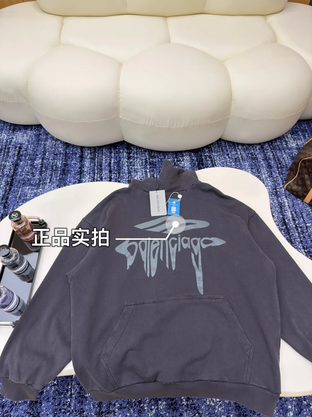 Men's Sweatshirts And Hoodies BALENCIAGA 17699437