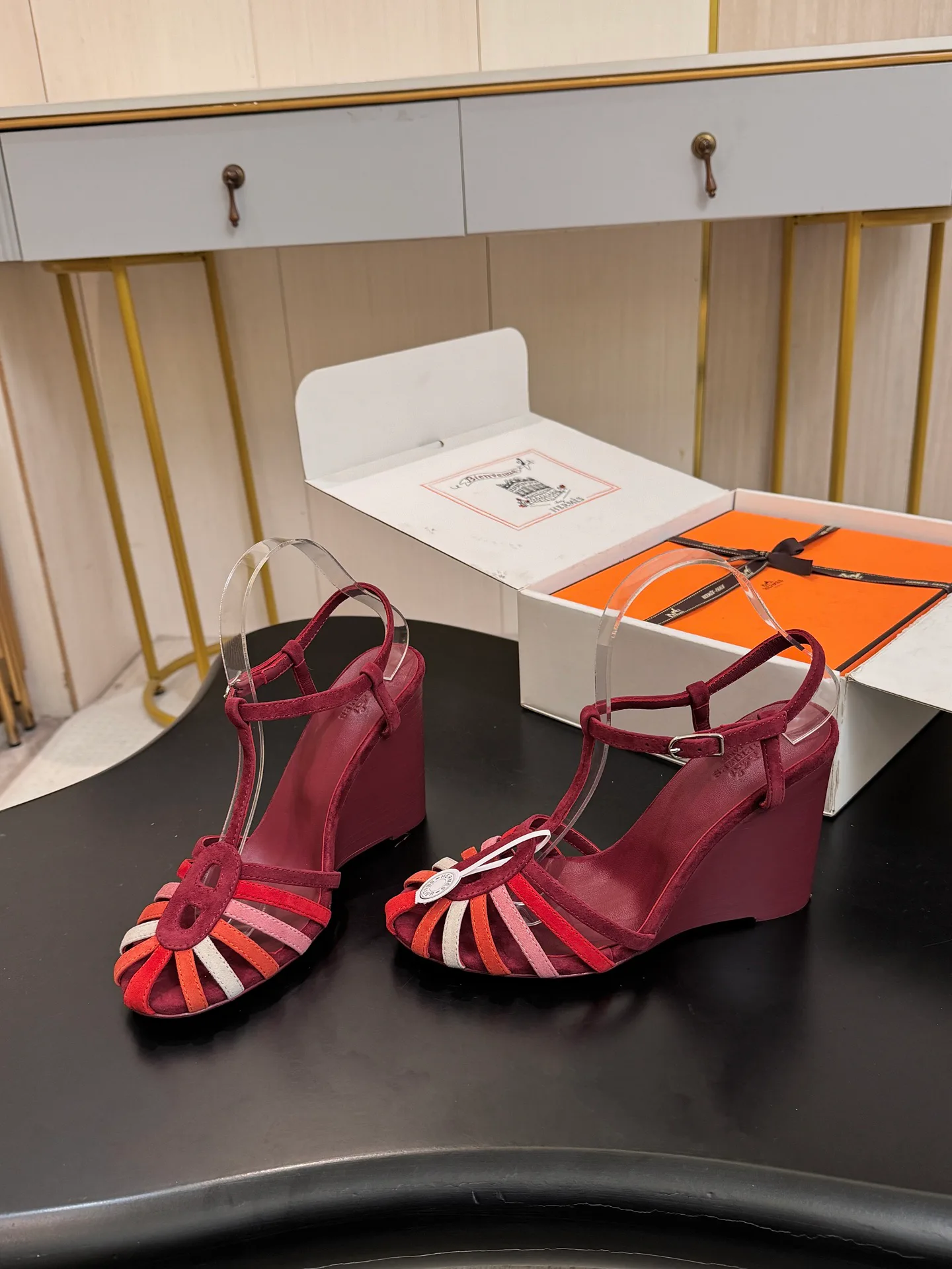 Women's Open-Toe Sandals HERMES 18103839