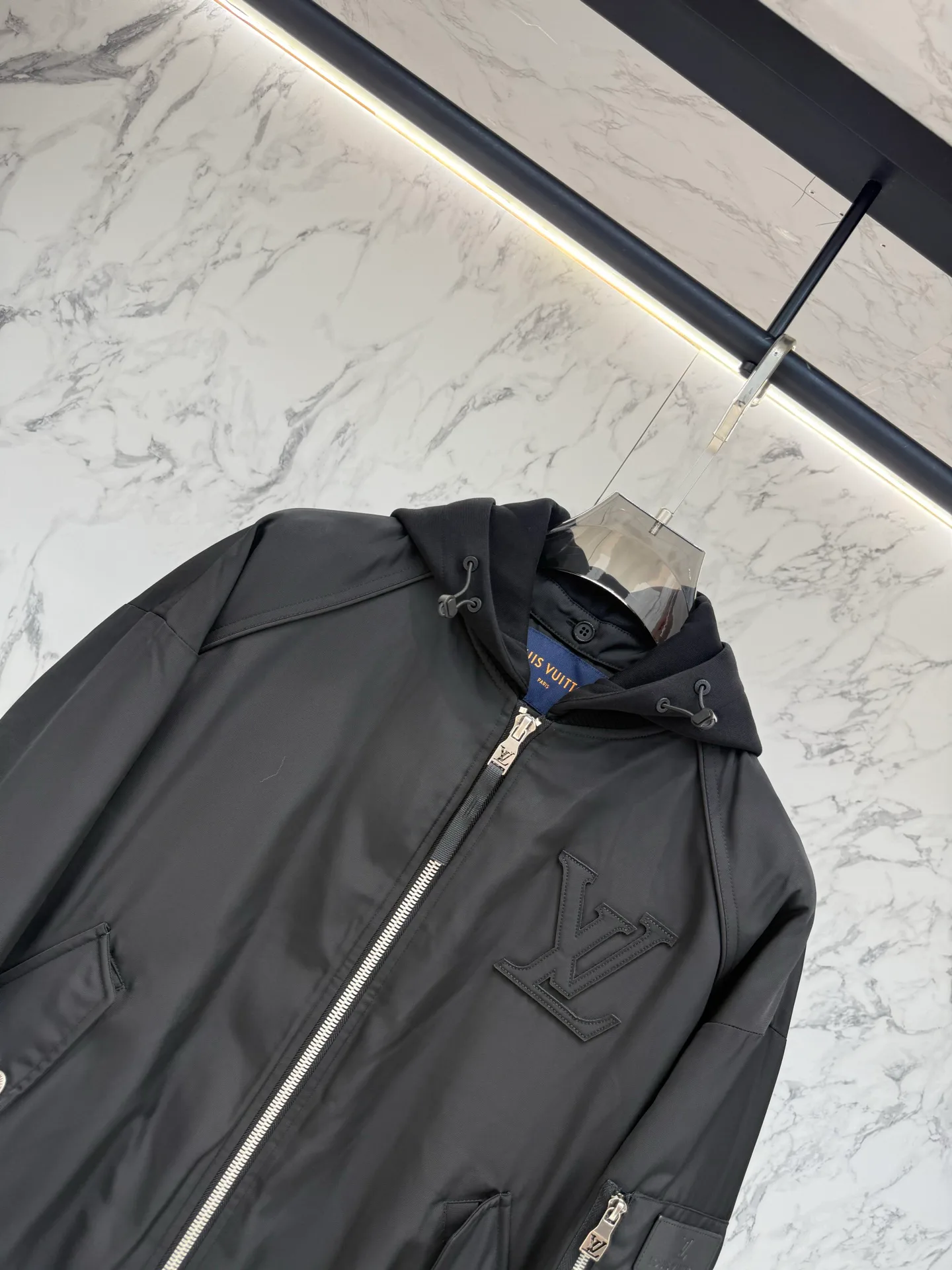 Men's Jackets And Down Jackets LOUIS VUITTON 18175015
