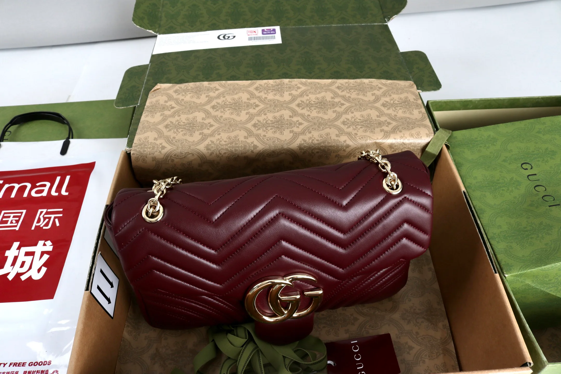 Women's Classic Handbags GUCCI 18223238